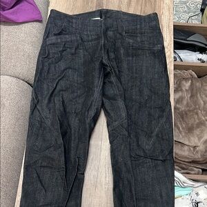 Arc'teryx Black Relaxed Jeans Effortless Style